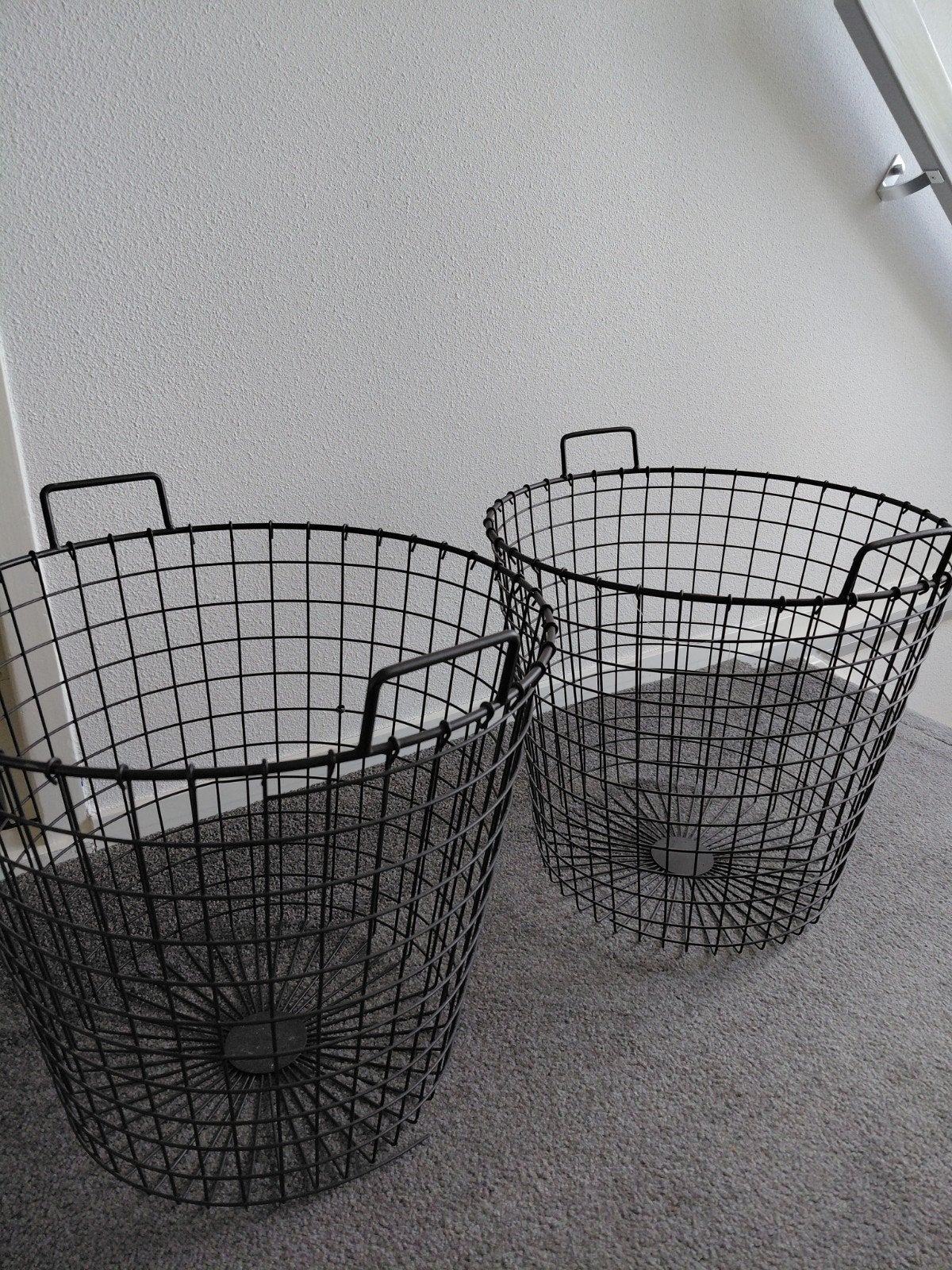 Set van 2 ijzeren manden, Huis en Inrichting, Ophalen, Mand, Rond, Zo goed als nieuw