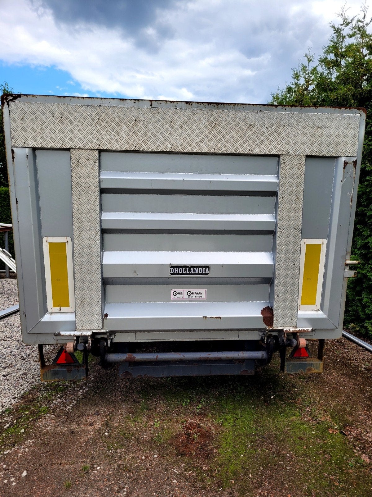 Gebruikte Dhollandia laadklep voor trailer (2000 kg), Ophalen, Gebruikt