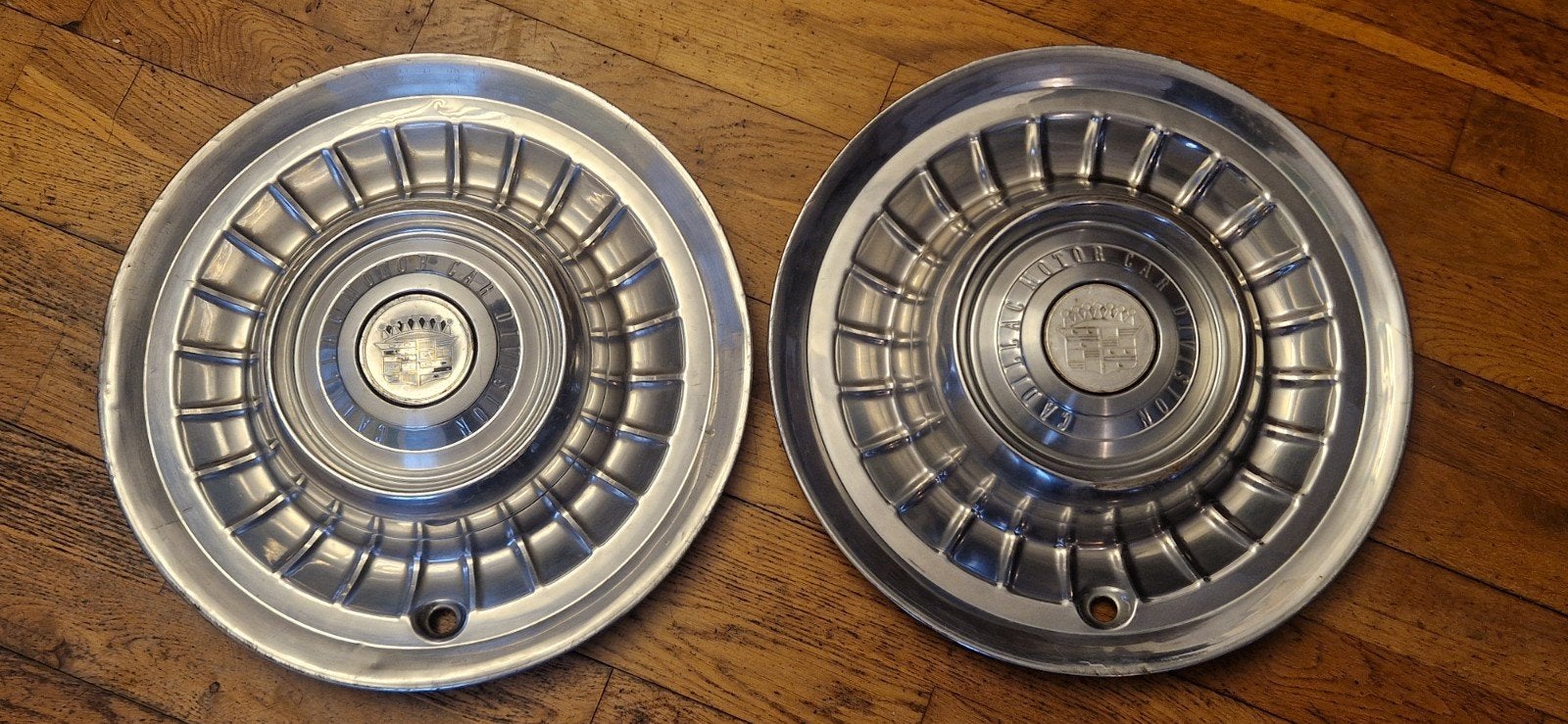 1958/1959 Cadillac wieldoppen, Auto diversen, Wieldoppen, Ophalen of Verzenden, Gebruikt