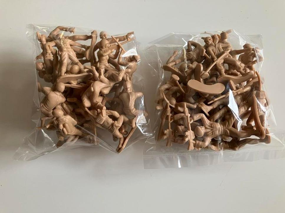 Grote set plastic soldaatjes - Leger speelgoed, Kinderen en Baby's, Speelgoed | Actiefiguren, Ophalen of Verzenden, Zo goed als nieuw