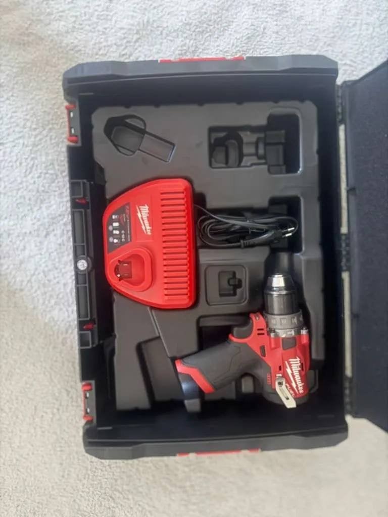 Milwaukee M12 FPD accu-slagschroevendraaier, Verzenden, Zo goed als nieuw, Boormachine