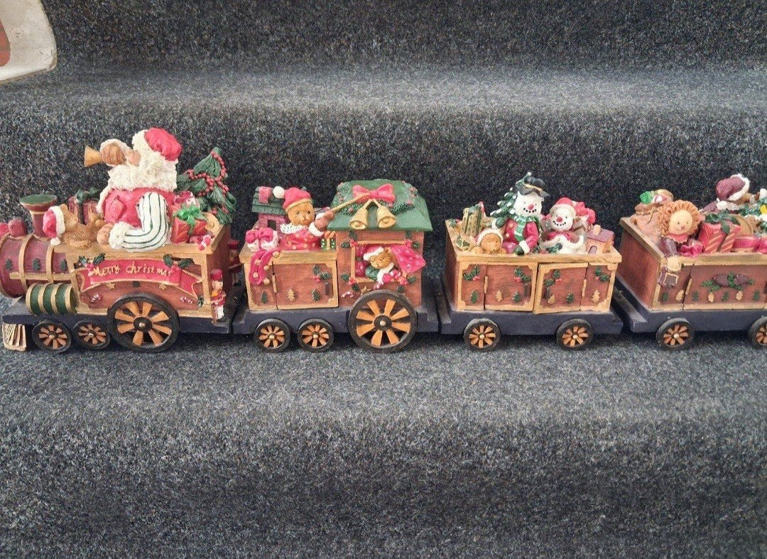 kerst trein en div ballen, Ophalen of Verzenden, Zo goed als nieuw