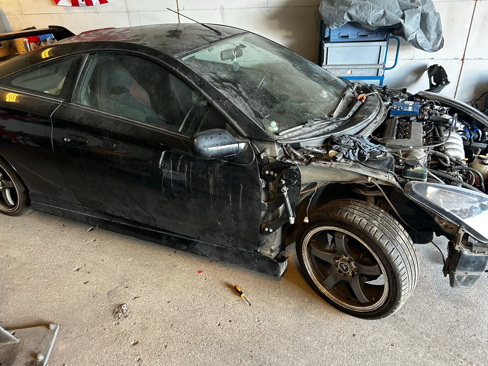 Toyota Celica 1.8 16V Vvti 2001 Zwart, 1794 cc, 4 stoelen, 1200 kg, Handgeschakeld
