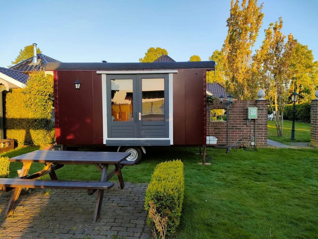 2 pipowagens, inclusief inventaris (prijs is per stuk)), Ophalen