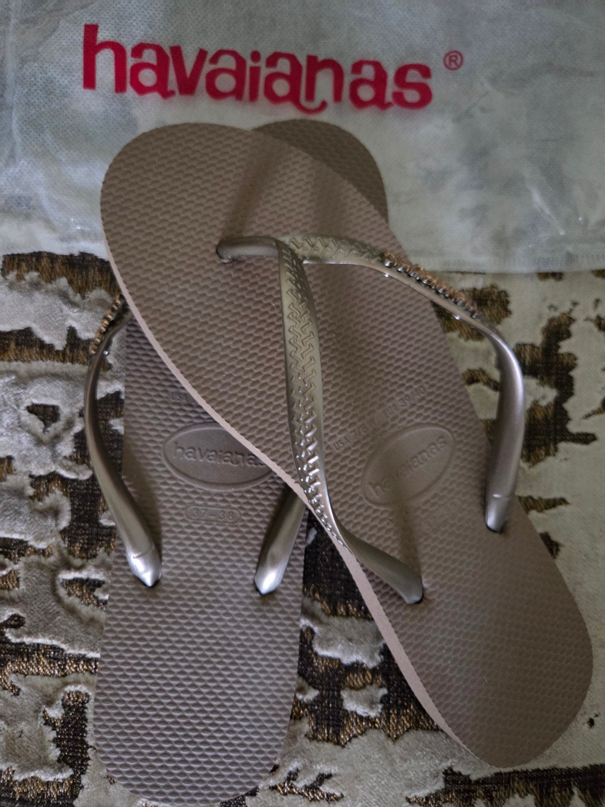 Nieuwe Havaianas maat 37/38 beige goud, Slippers, Beige, Nieuw, Ophalen of Verzenden