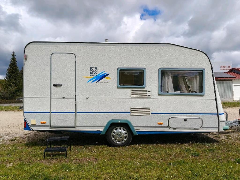 Perfect onderhouden Knaus Südwind As good as Gold, 400TS, Caravans en Kamperen, Omvormbare zithoek, Schokbreker, Treinzit, 750 - 1000 kg