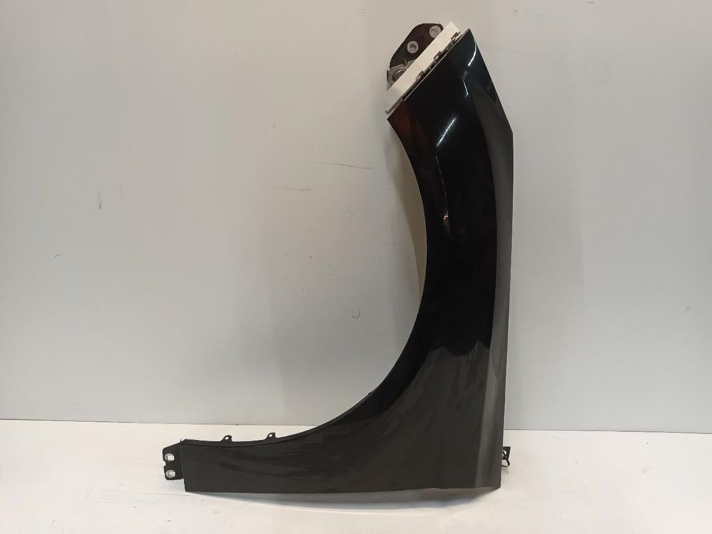 Spatbord links voor Ford Focus, Onderdelen@venauto.nl, Van der Ven Autorecycling B.V., Gebruikt, Ettenseweg 76, 4706 PB Roosendaal, The Netherlands