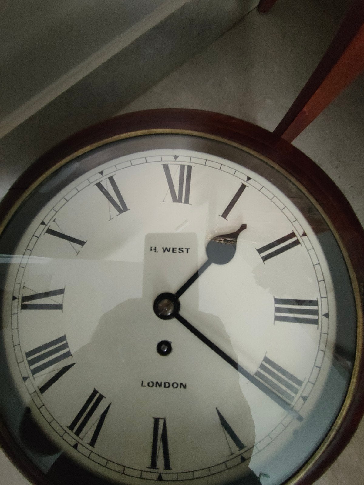 Engelse pubclock klein model snek uurwerk, Antiek en Kunst, Antiek | Klokken, Ophalen
