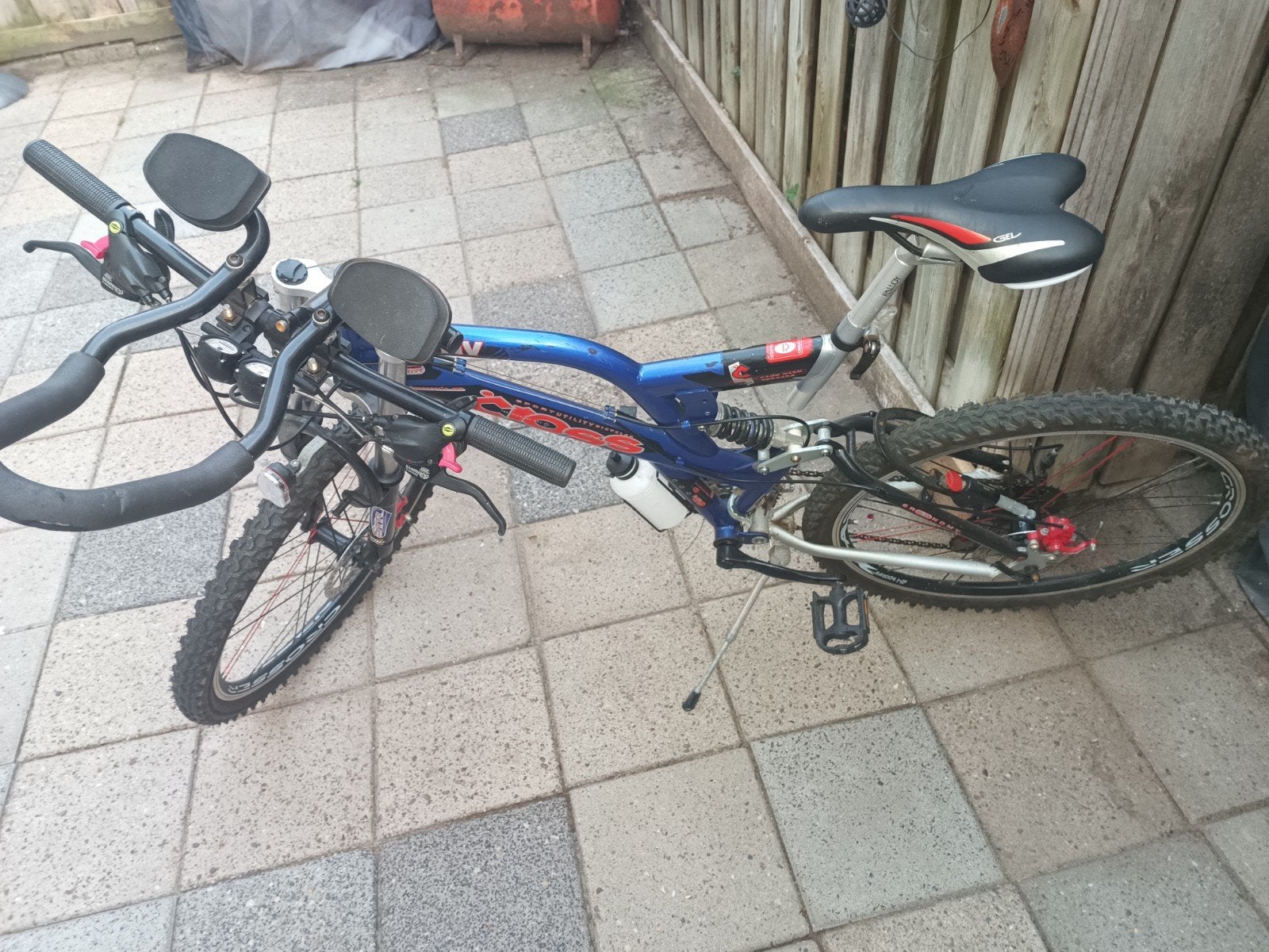 Mountain bike blauw met voor en achter vering, Ophalen