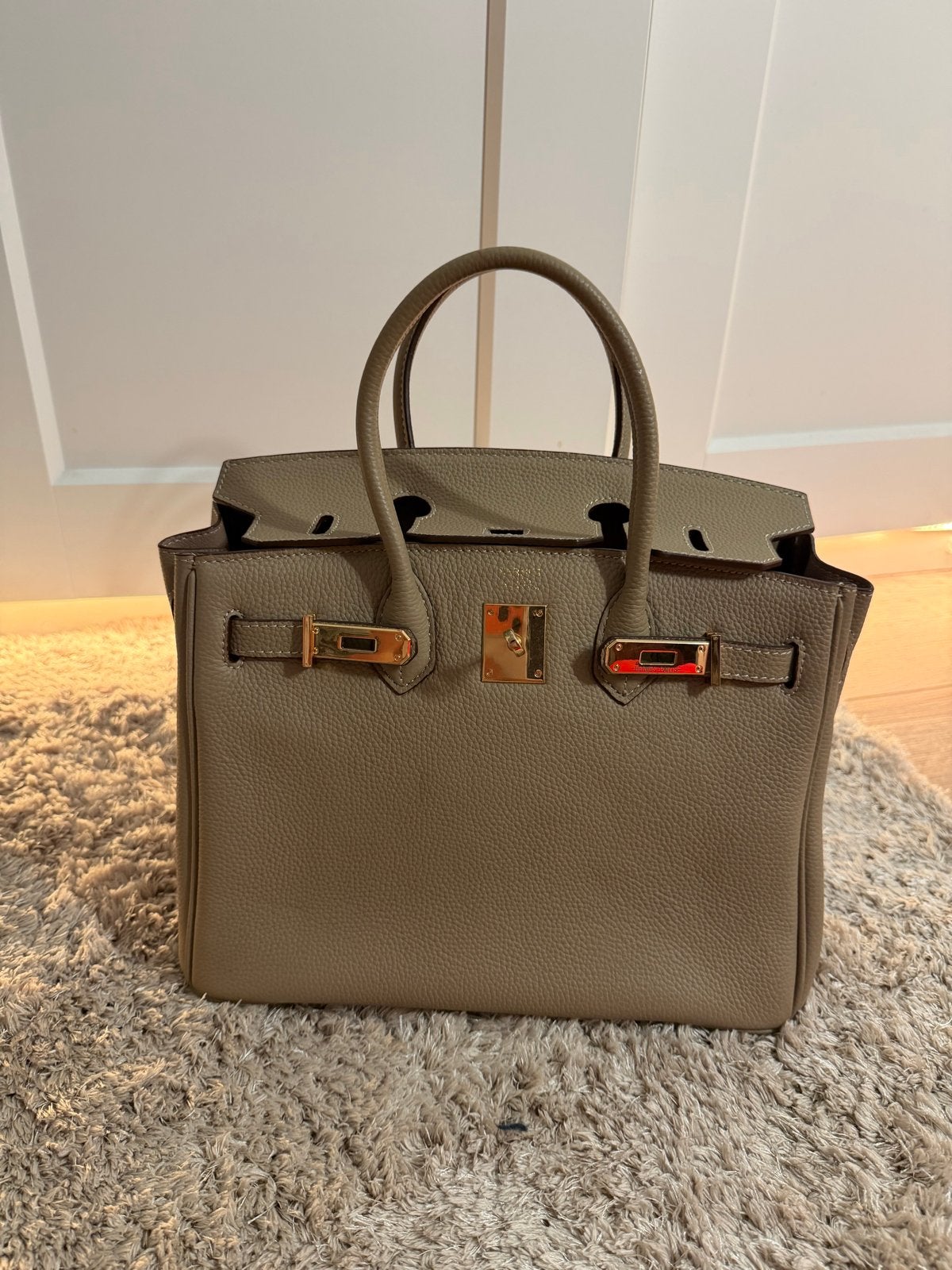 Luxe Birkin-stijl handtas taupe met goudkleurige details, Ophalen of Verzenden, Zo goed als nieuw, Bruin, Handtas