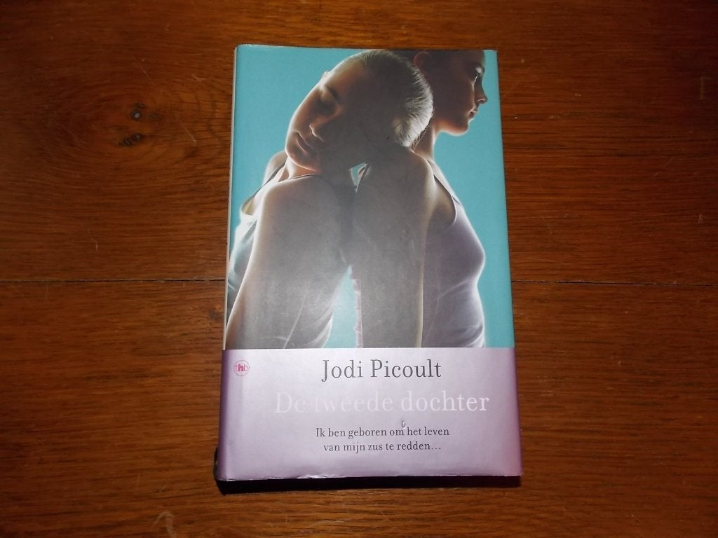 Jodi Picoult - De Tweede Dochter, Gelezen, Jodi Picoult, Ophalen of Verzenden, Nederland
