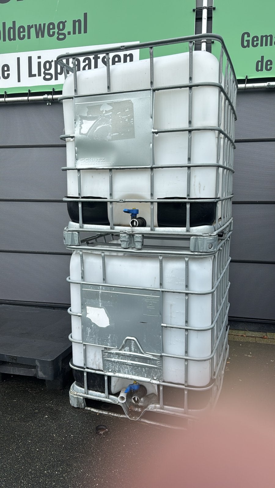 IBC-tanks (2 stuks) - 1000 liter, Tuin en Terras, Regentonnen, Ophalen, Gebruikt, Kunststof