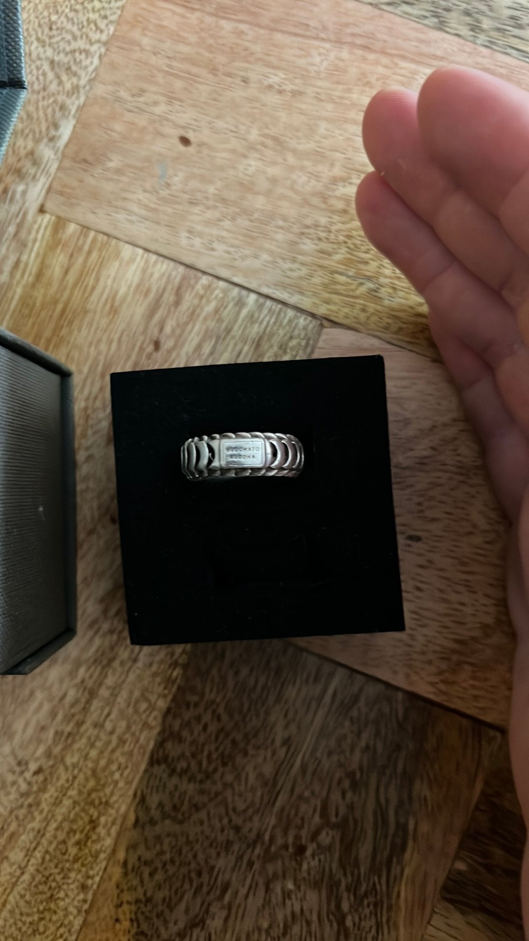 Buddha to buddha ring, Sieraden, Tassen en Uiterlijk, Ringen, 19 tot 20, Ophalen of Verzenden, Zo goed als nieuw, Dame of Heer
