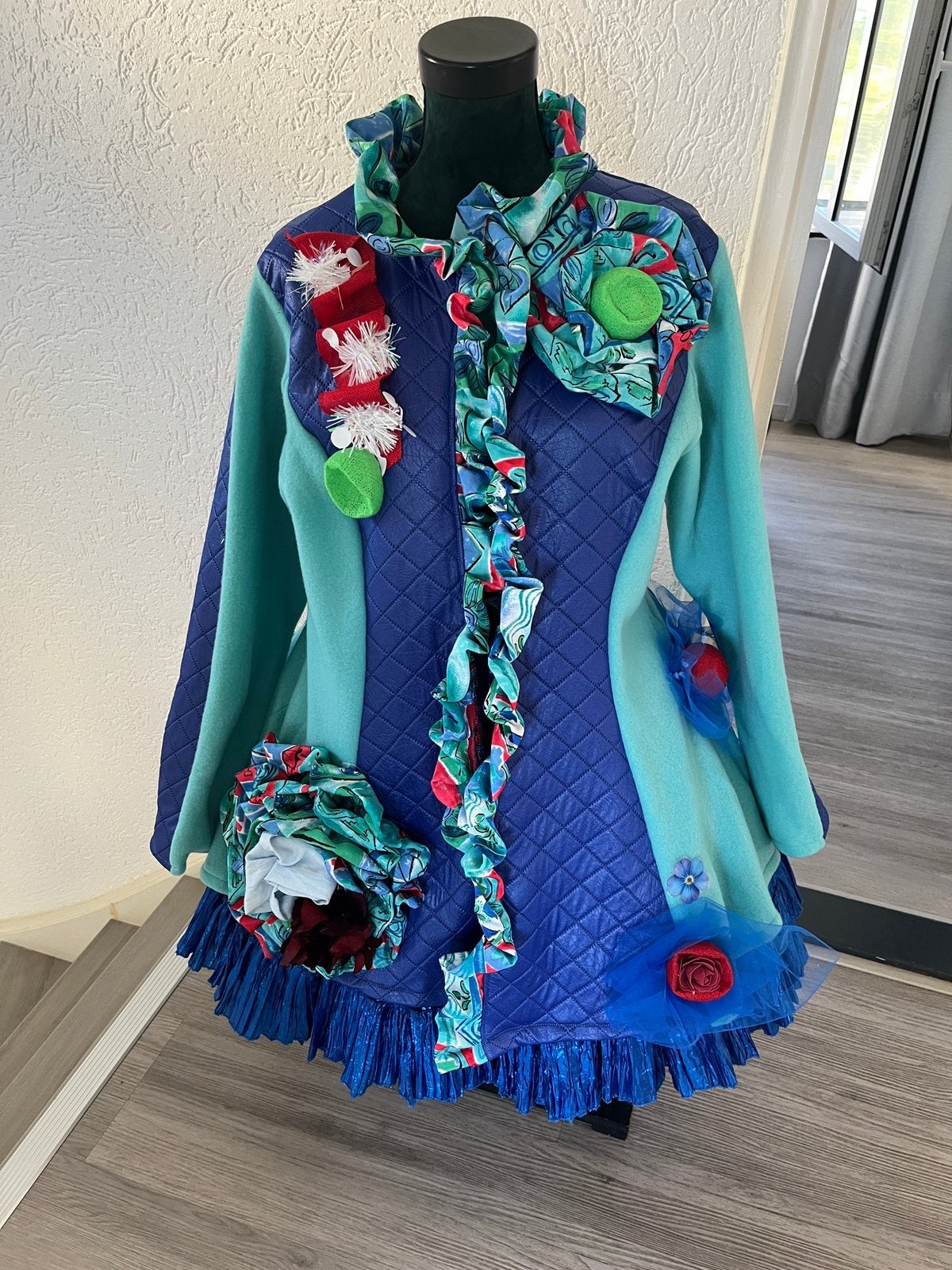 Nieuwe vrolijke unieke Carnavalsjas  maat xl /xxl, Carnaval, Maat 46/48 (XL) of groter, Nieuw, Ophalen of Verzenden