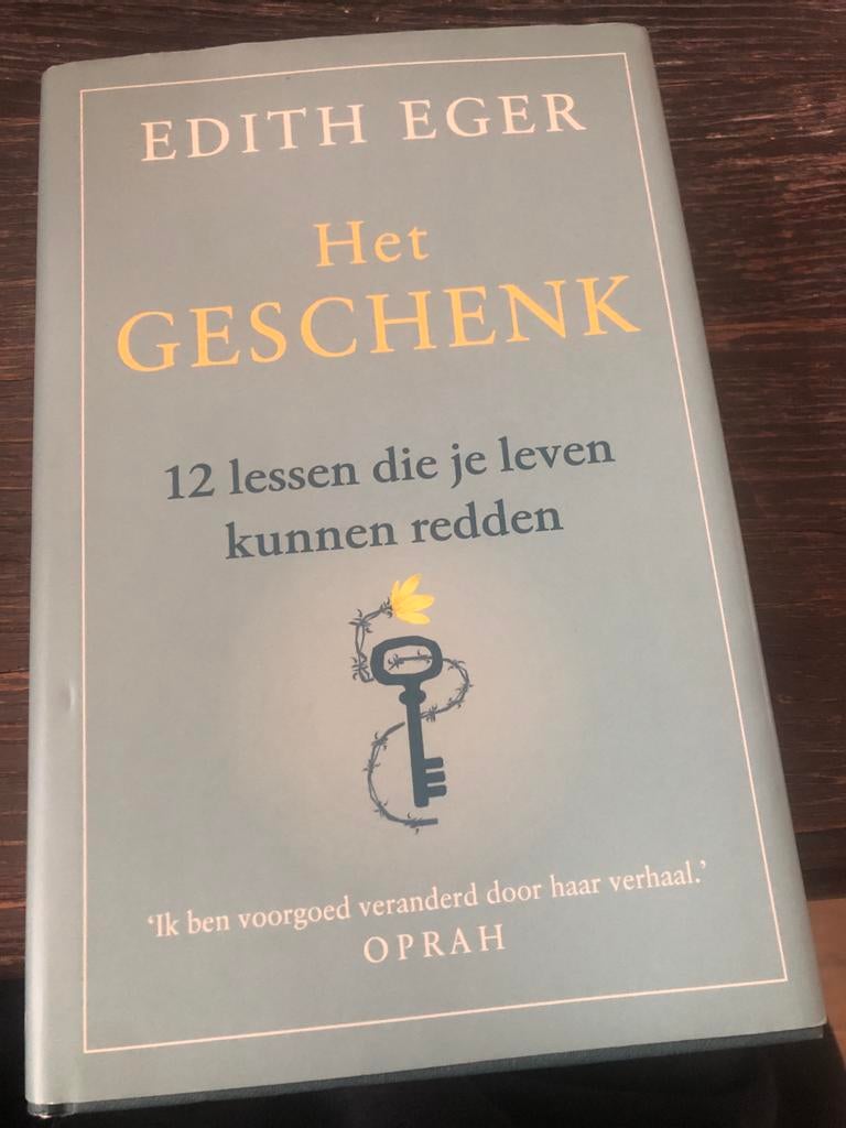 Het Geschenkt - Edith Eger - 12 lessen die je leven kunnen r, Boeken, Ophalen of Verzenden, Zo goed als nieuw, Nederland