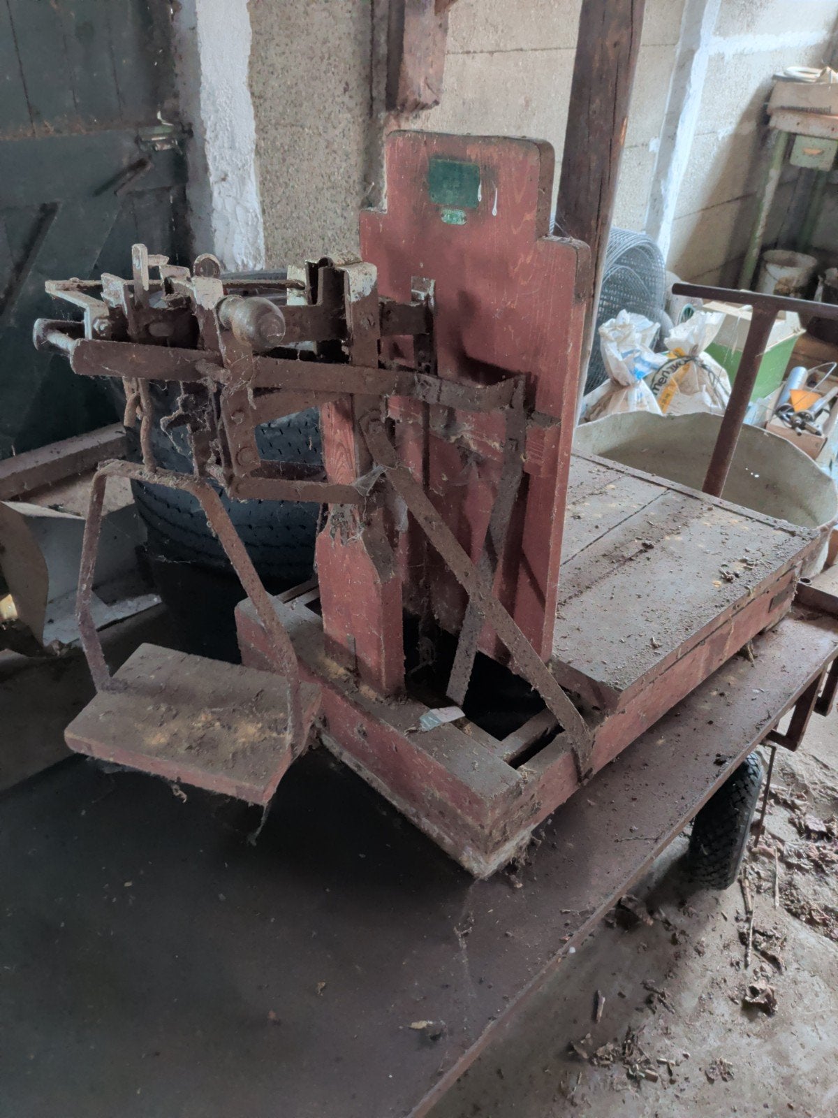 Weegschaal Bascule antiek, Ophalen