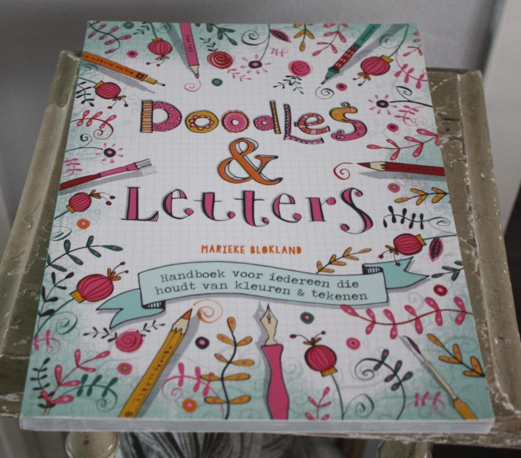Doodles & Letters - Handboek voor tekenen en handlettering, Ophalen of Verzenden, Zo goed als nieuw, Overige typen