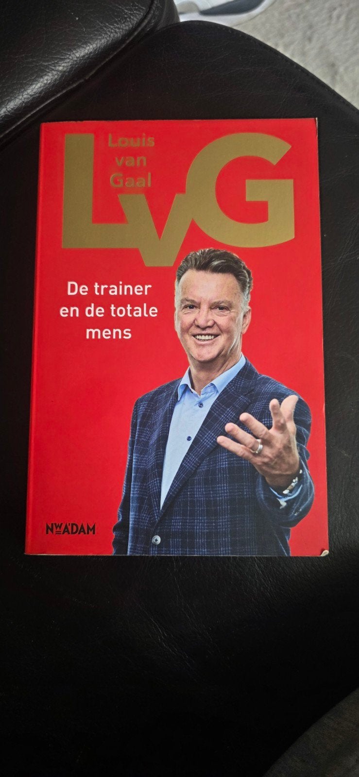 Louis van Gaal: De trainer en de totale mens (Boek), Ophalen of Verzenden, Zo goed als nieuw, Robert Heukels, Overige sporten