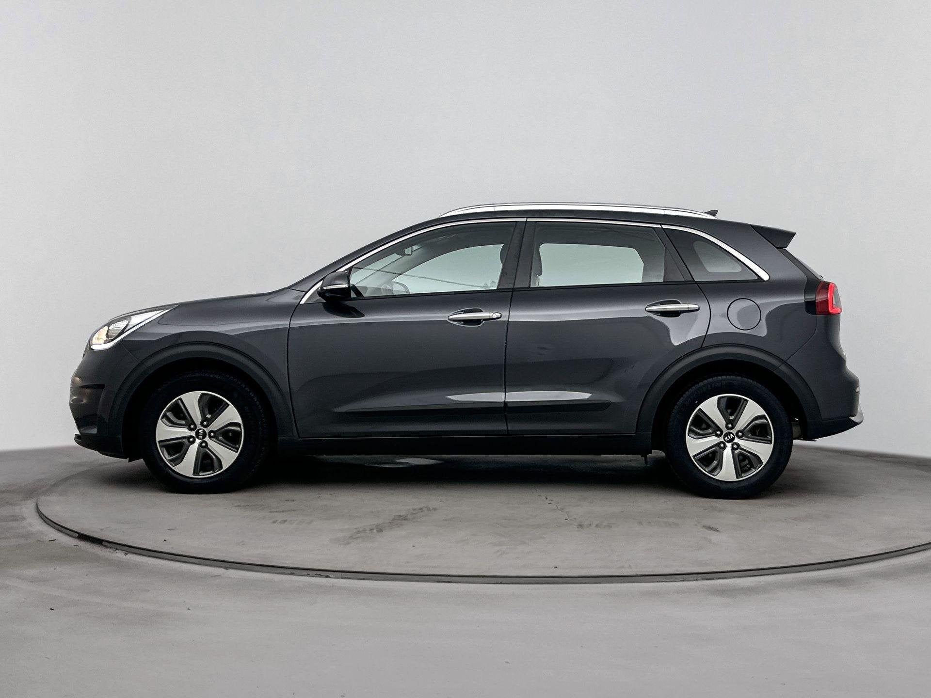 Kia Niro 1.6 GDi 140Pk Hybrid First Edition | Apple Carplay/, Auto's, Gebruikt, 2 kWh, Leder en Stof, Origineel Nederlands