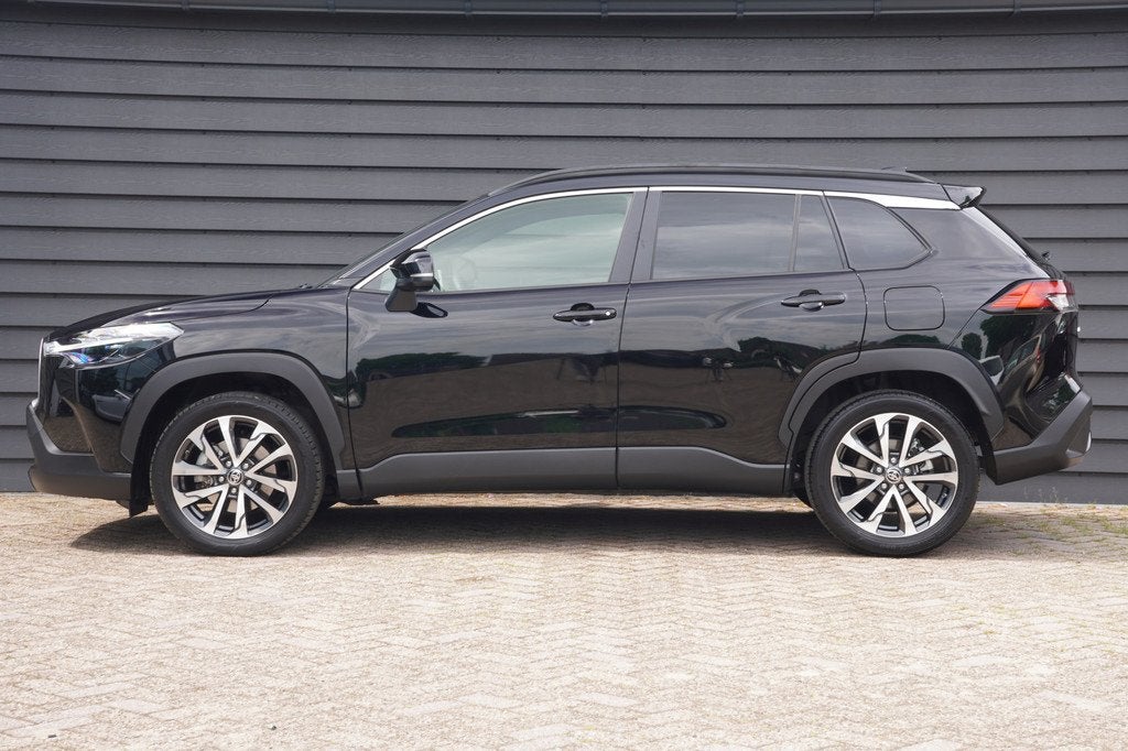 Toyota Corolla Cross Hybrid 140 Style - STOEL/STUURVERWARMIN, Auto's, Toyota, Stof, Gebruikt, 4 cilinders, Zwart