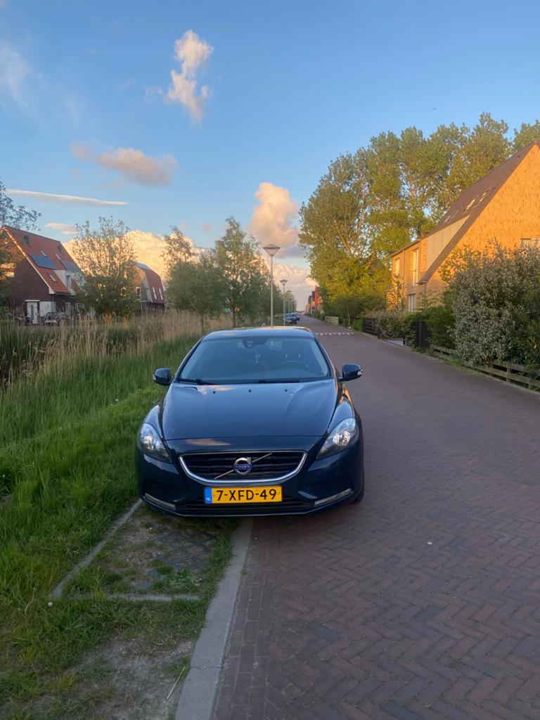 Volvo V40 2.0 D4 190PK 2014 Blauw, Auto's, Volvo, V40, ABS, Adaptive Cruise Control, Airbags, Airconditioning, Alarm, Bluetooth