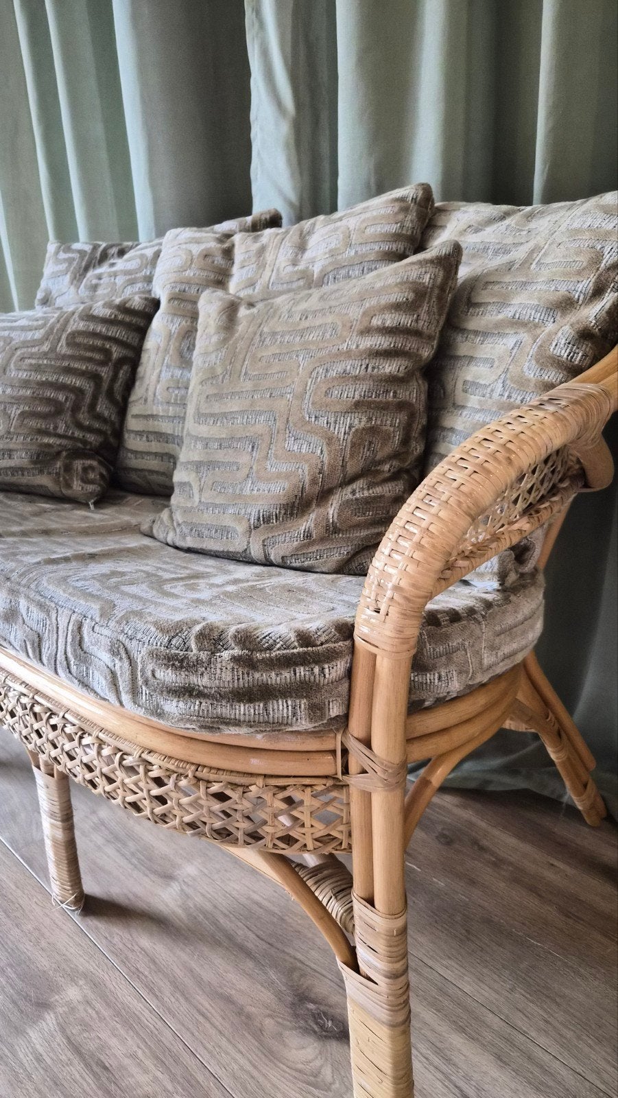 Rotan bankje gestoffeerd - 120 cm breed, Ophalen