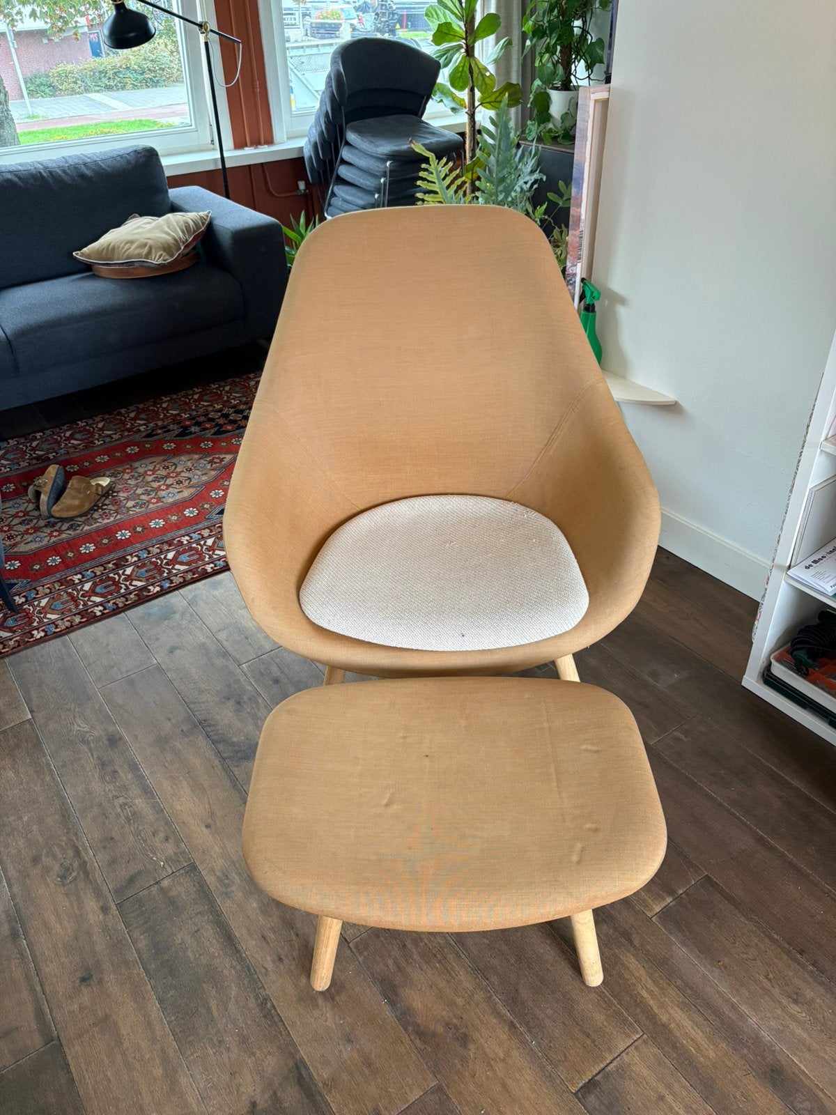 HAY About a lounge chair AAL 92 met voetenbankje, Huis en Inrichting, Ophalen, Hout, Gebruikt, 125 tot 150 cm