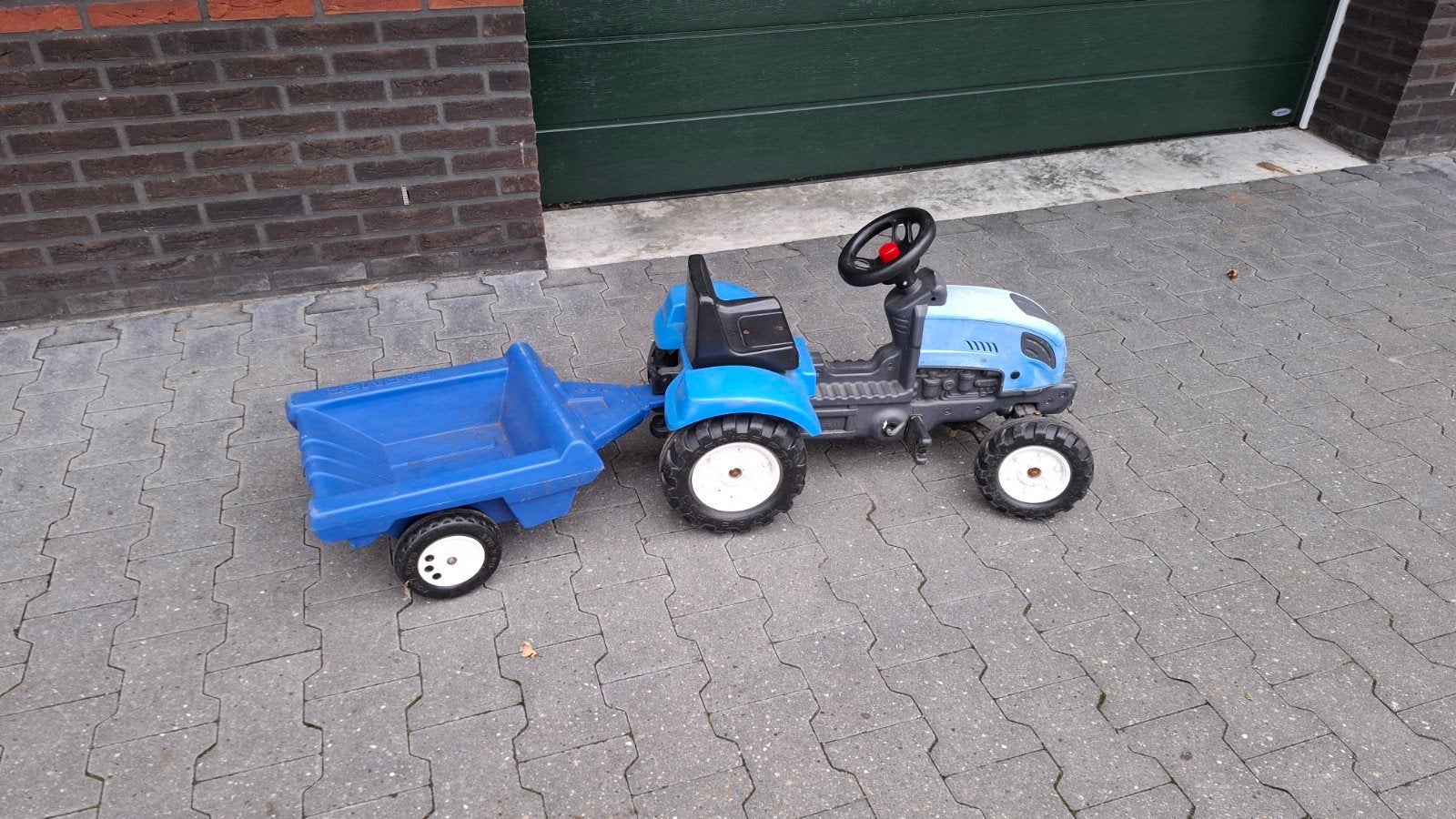 Blauwe traptractor met aanhanger voor kinderen, Ophalen, Gebruikt, Trapvoertuig