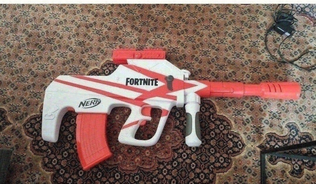 fortnite nerff, Ophalen