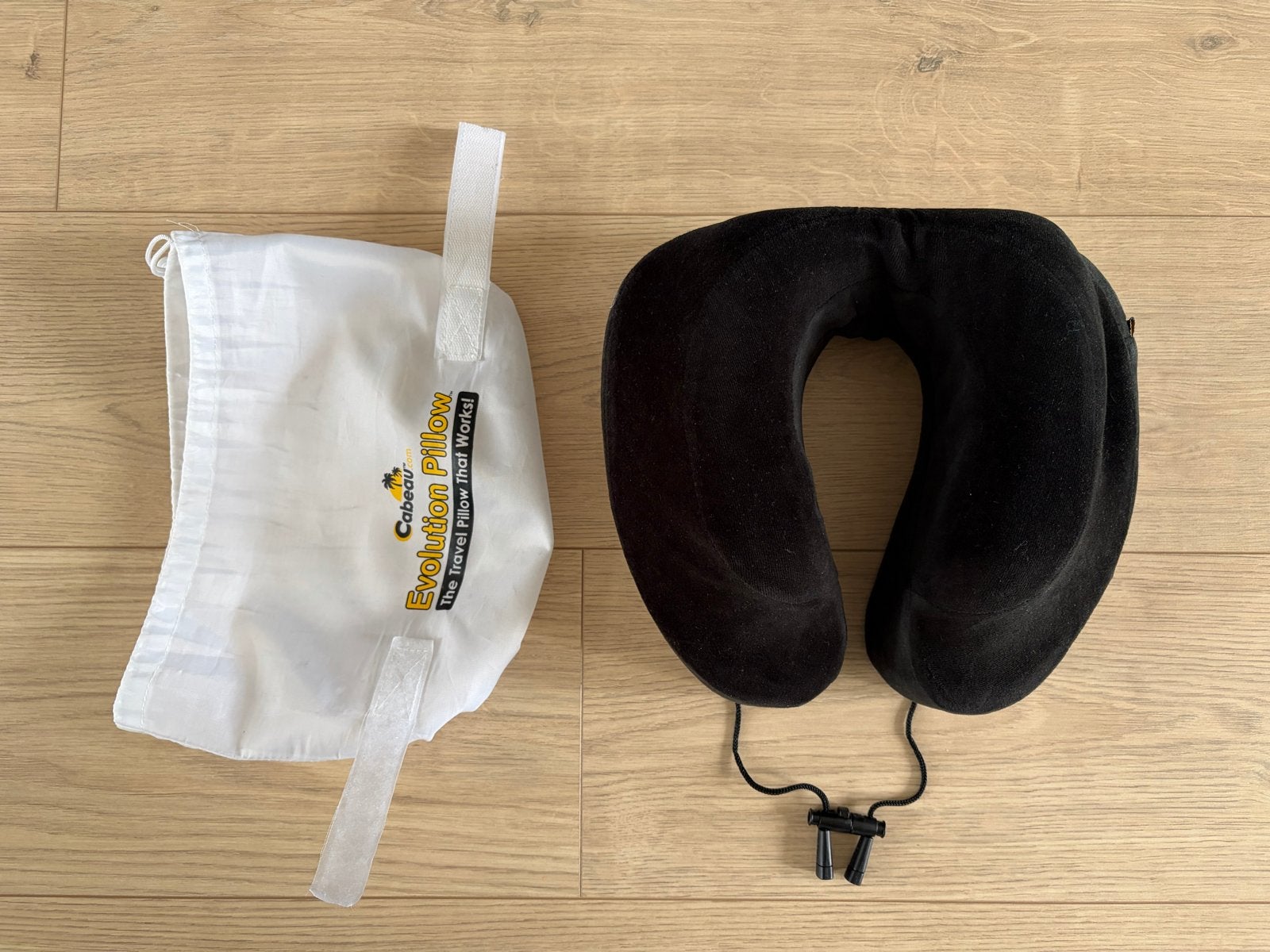 Cabeau Memory Foam reiskussen, Ophalen of Verzenden, Gebruikt