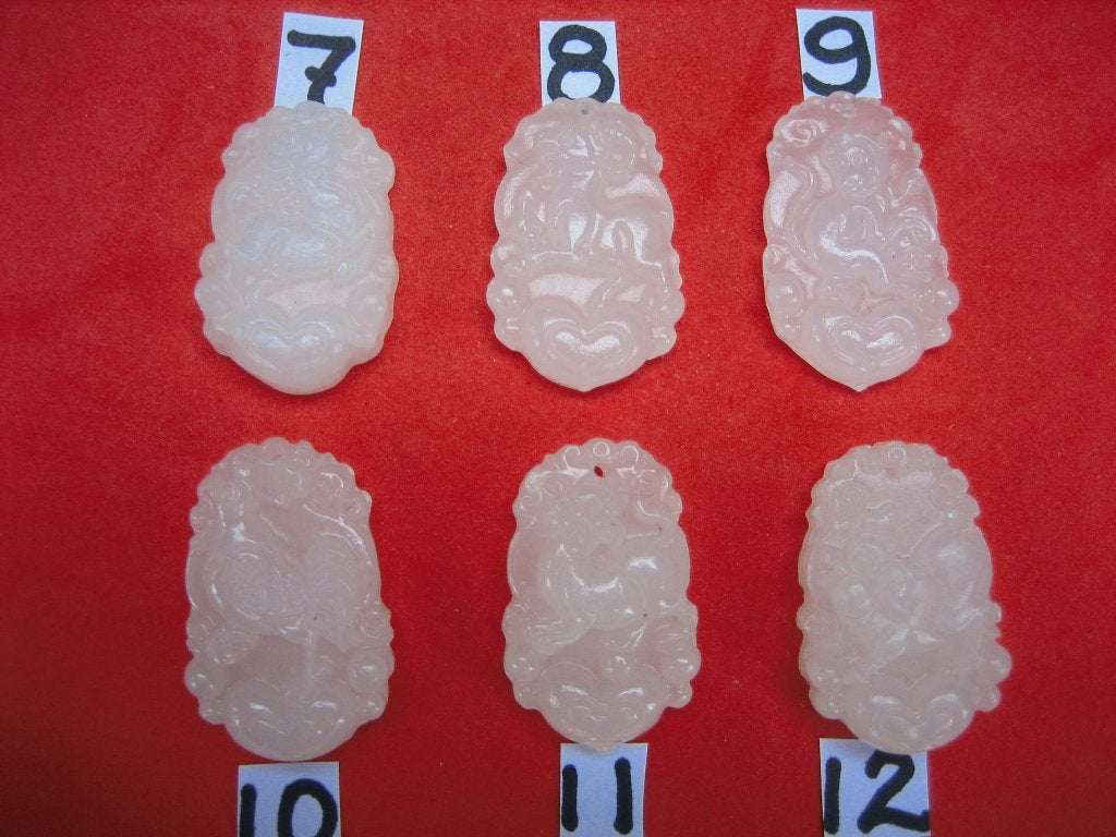 Echte chinees /chinese jade hangers,astrologie's, pakje 2, Ophalen of Verzenden, Nieuw, Wit, Steen of Mineraal