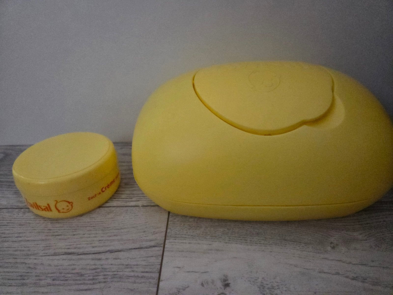 Zwitsal Natte Doekjes Box met Zwitsal Crème Potje, Ophalen of Verzenden, Gebruikt