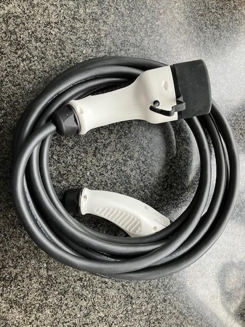Oplaadkabel PHEV, Ophalen, Zo goed als nieuw