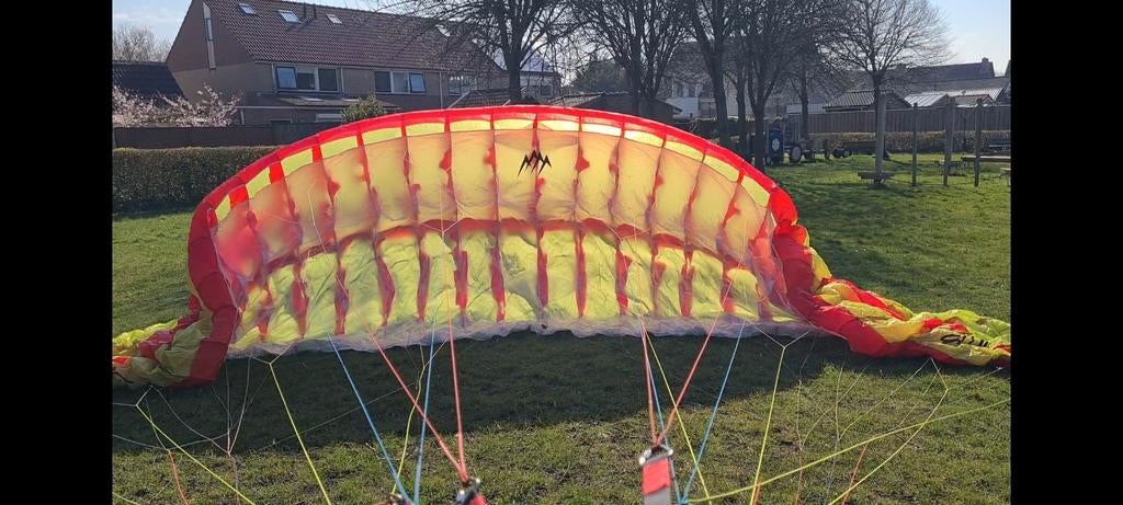 Swing Apus RS 18 Lime uit 2019, Sport en Fitness, Zweefvliegen en Paragliding, Ophalen of Verzenden, Scherm