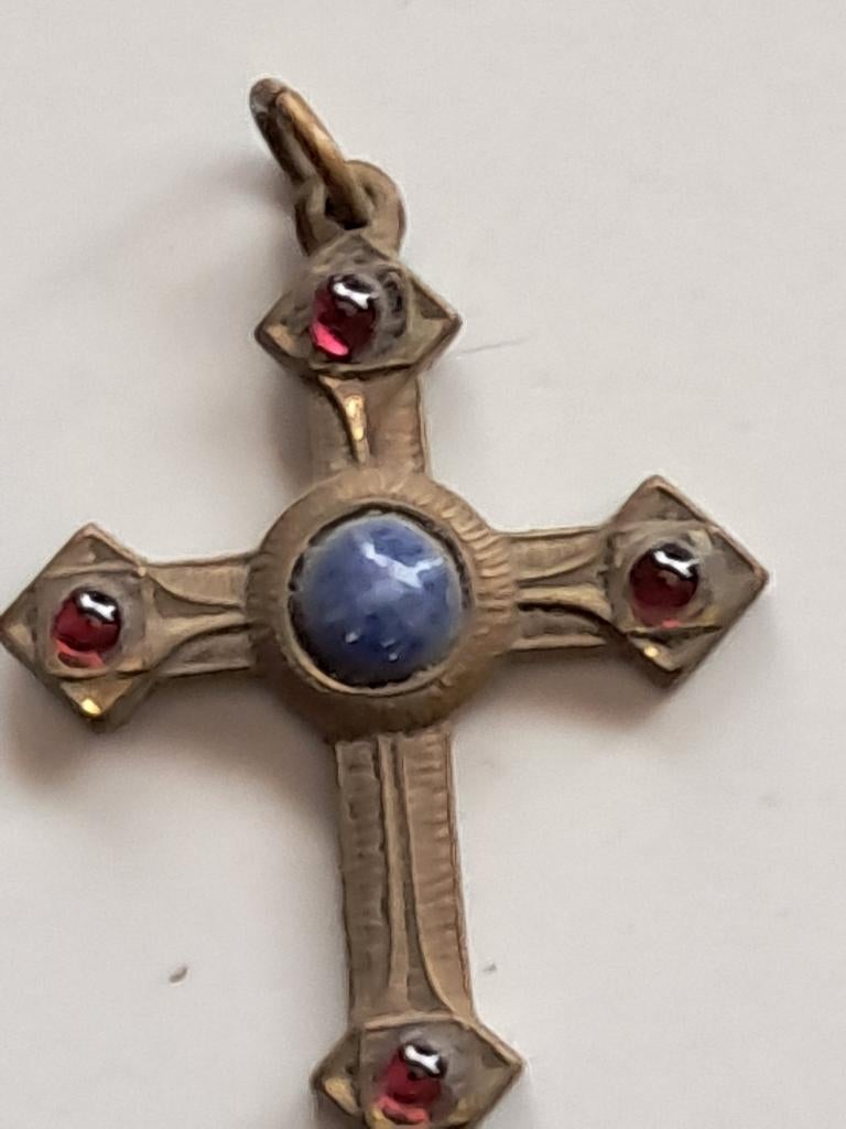 Kruisje als hanger, fraaie steentjes, lengte 3 1/2 cm, Overige materialen, Ophalen of Verzenden, Zo goed als nieuw, Zilver
