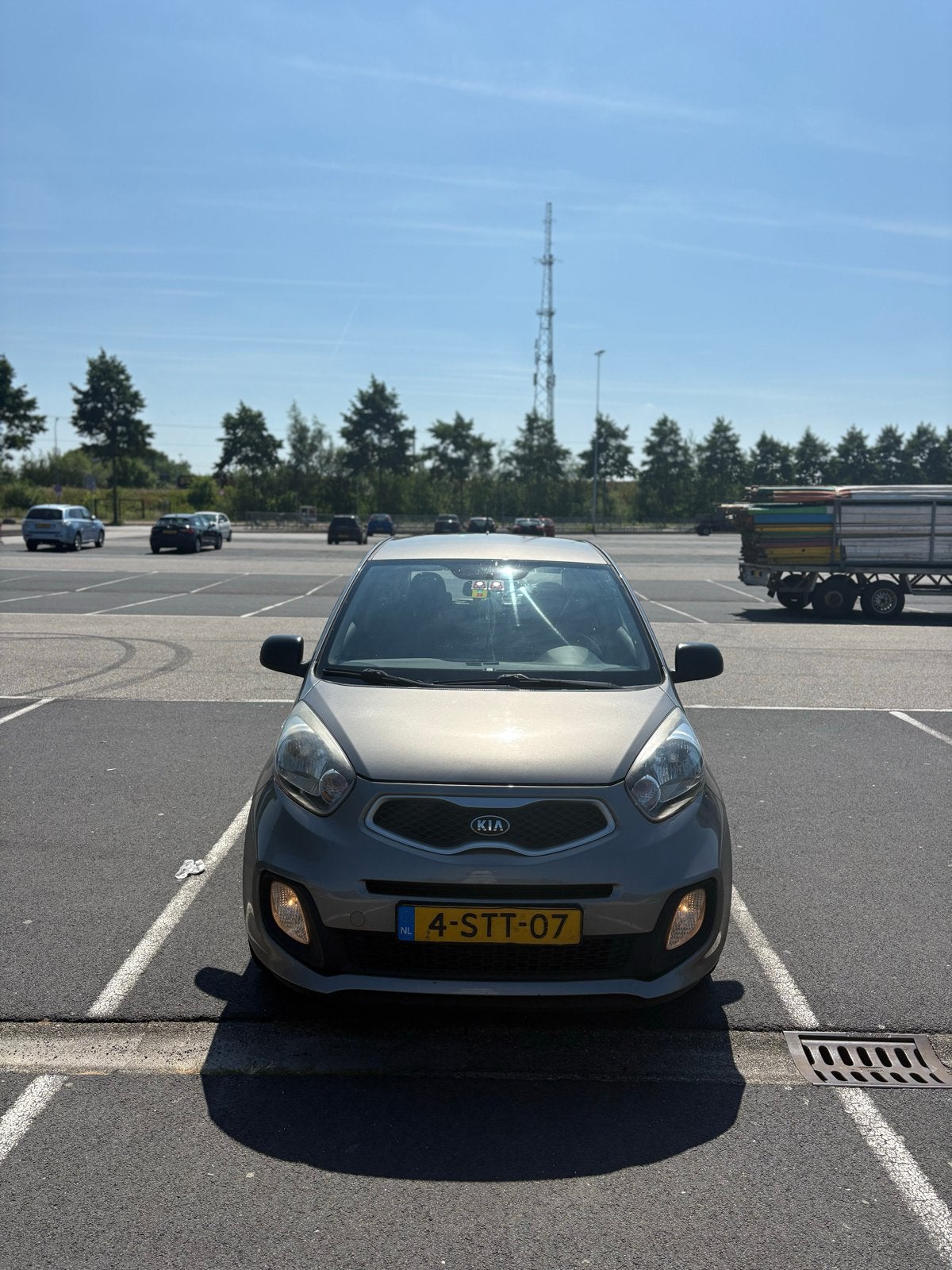 Kia Picanto 1.0 Cvvt 3-DRS 2013 Grijs, Auto's, Voorwielaandrijving, 400 kg, Origineel Nederlands, 24 km/l