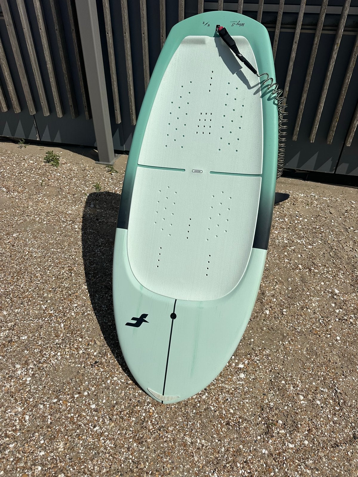 F-One Rocket Wing-S 5'2" Wingfoil Board - Zo goed als nieuw, Watersport en Boten, Wingsurfen, Ophalen, Zo goed als nieuw, Wingsurf-board