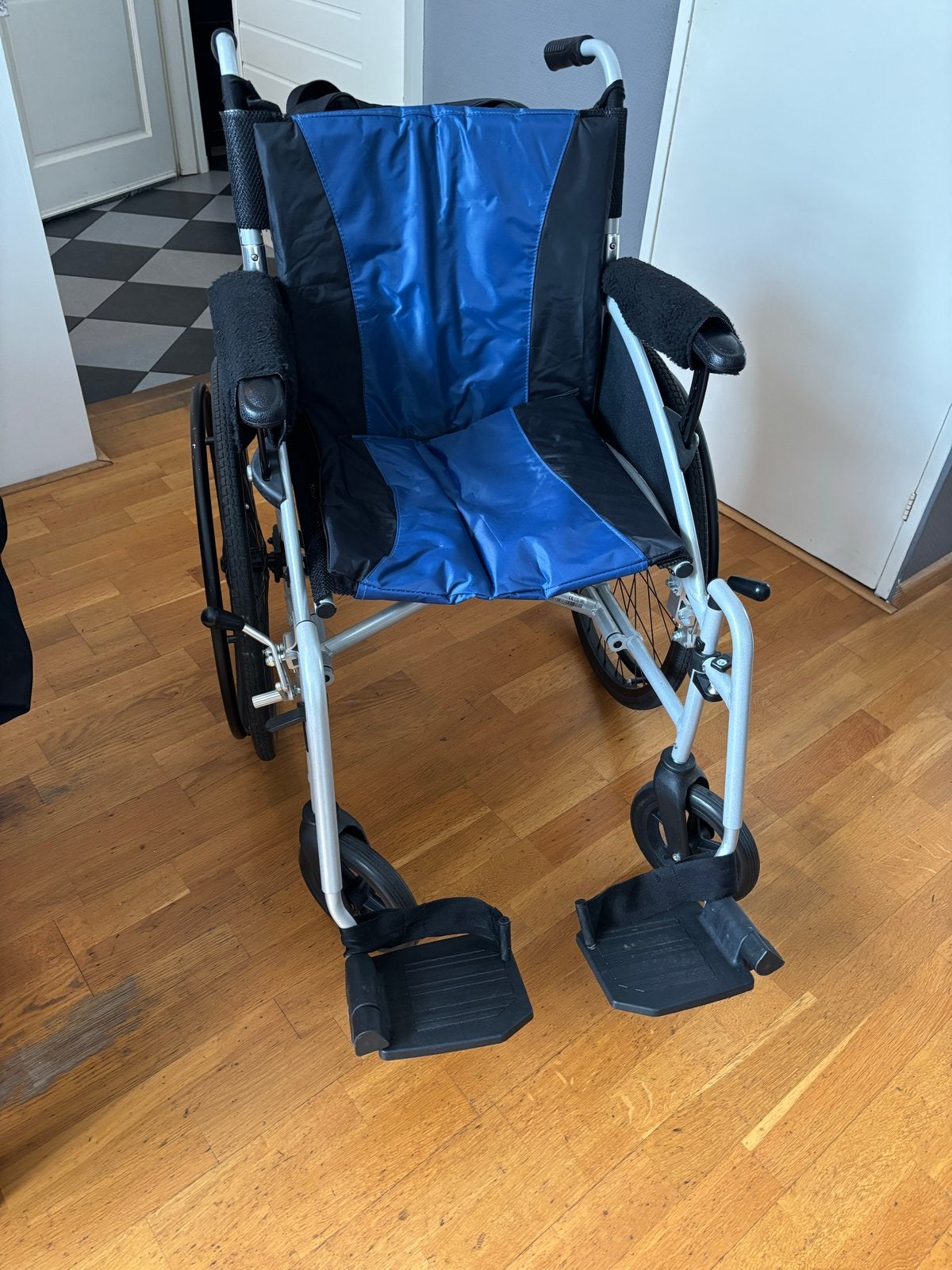 Excel g-lite rolstoel met o.a. extra kussen, Ophalen, Inklapbaar, Gebruikt, Duwrolstoel