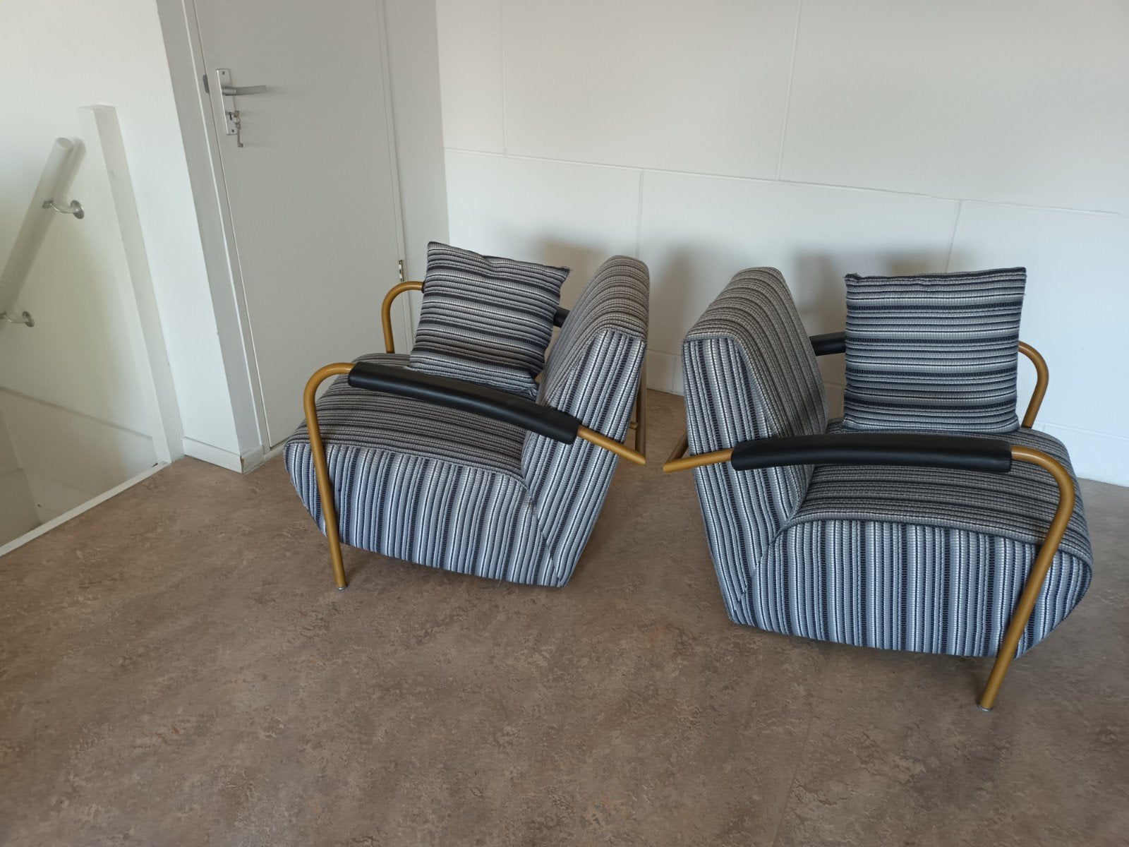 leolux scylla stoelen, Ophalen, Design, 75 tot 100 cm, Zo goed als nieuw