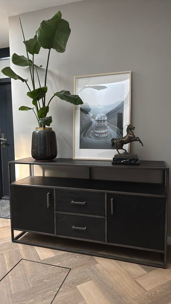 Dressoir kast visgraad zwart 160cm, Ophalen, Met deur(en), 150 tot 200 cm, Zo goed als nieuw
