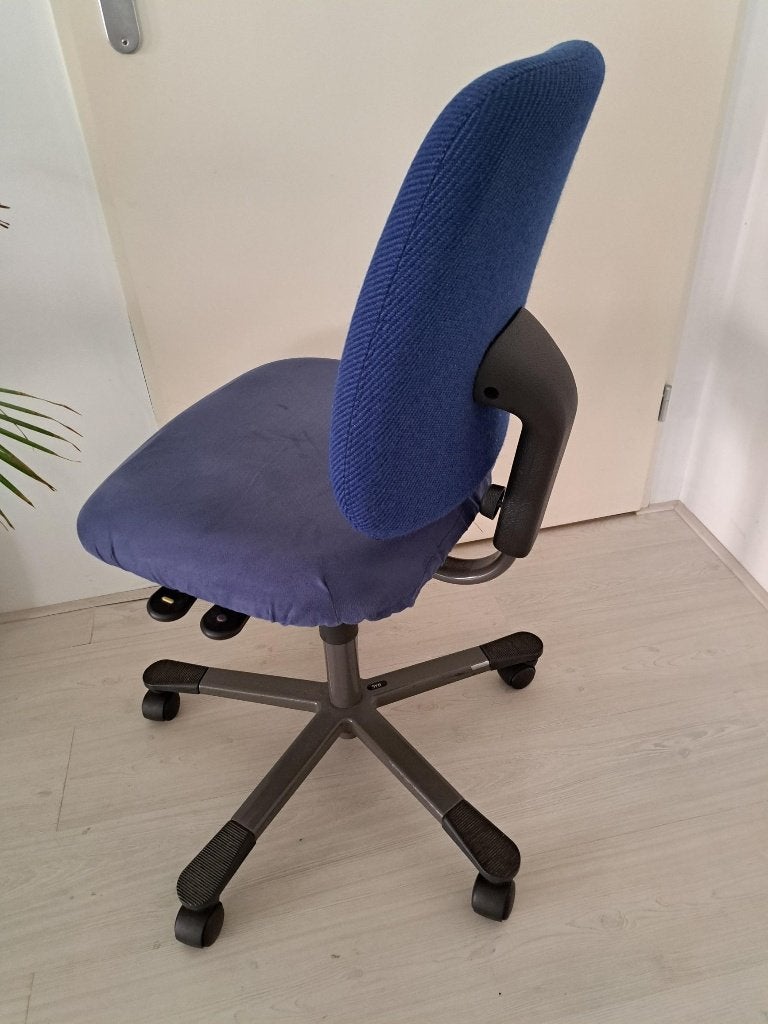 bureaustoel - GRATIS, Huis en Inrichting, Ophalen, Gebruikt, Blauw, Bureaustoel