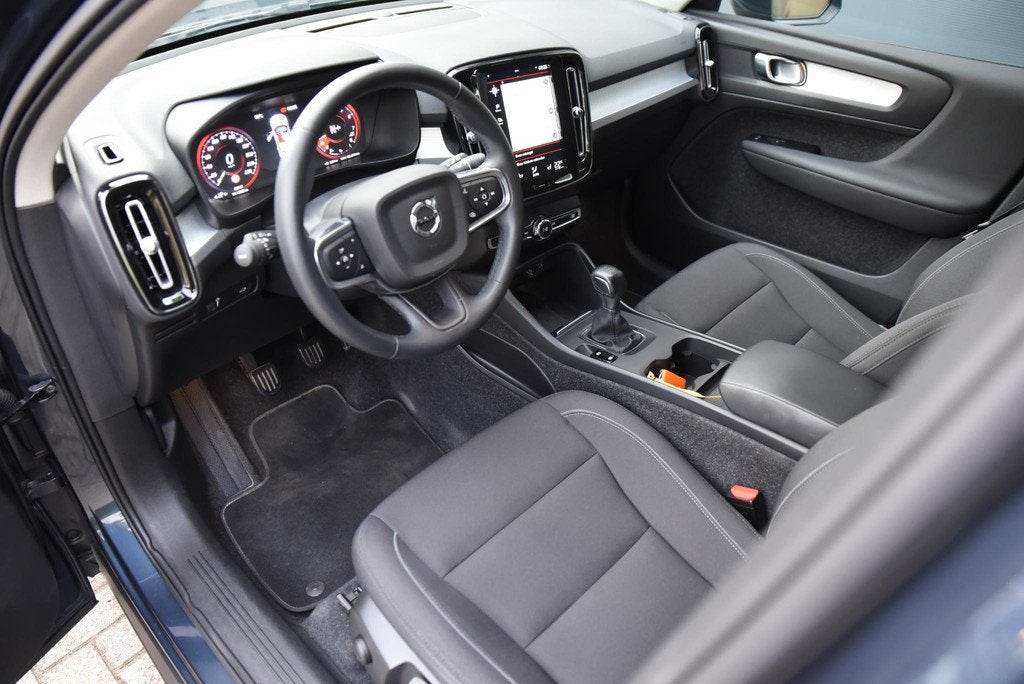 Volvo XC40 1.5 T2 Inscription Trekhaak, Auto's, Volvo, Voorwielaandrijving, Gebruikt, Euro 6, 129 pk