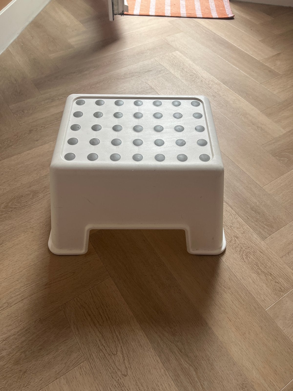 Witte kunststof opstapje/ krukje met antislip ikea, Ophalen, Gebruikt, Kunststof