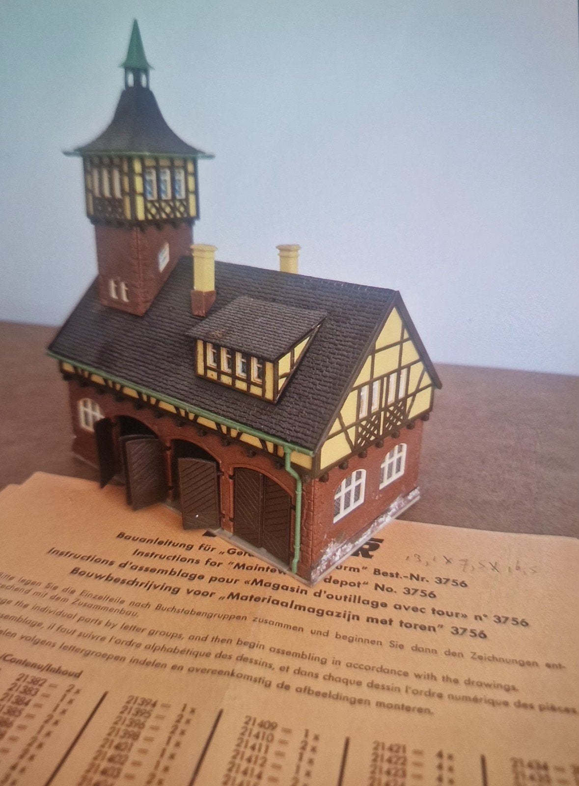 VOLLMER HO 3756 MATERIAAL MAGAZIJN MET TOREN, Hobby en Vrije tijd, Ophalen of Verzenden, Gelijkstroom of Wisselstroom, Brug, Tunnel of Gebouw