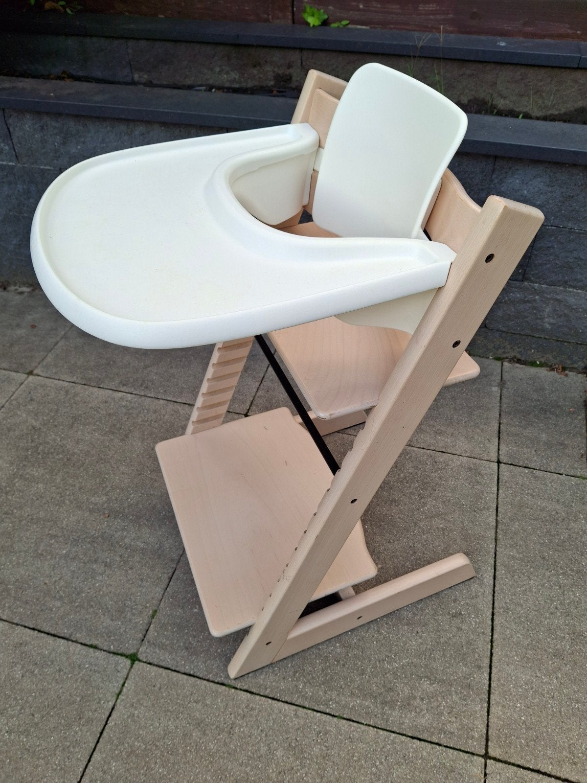 Stokke Tripp Trapp stoel, met tafelblad en babyset, Ophalen, Gebruikt, Meegroeistoel, Afneembaar eetblad