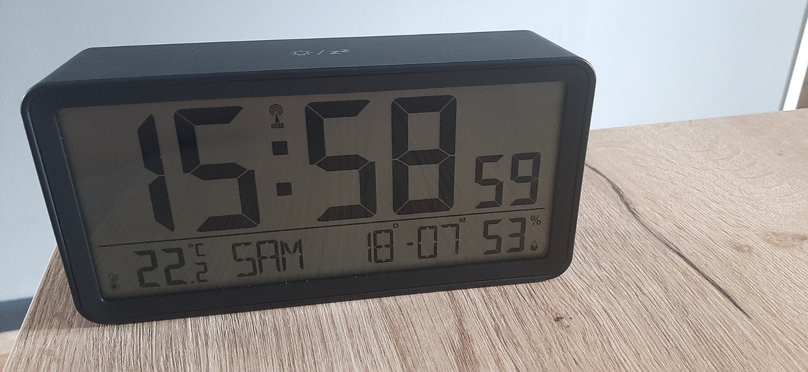 Digitale klok, Ophalen of Verzenden, Zo goed als nieuw, Digitaal