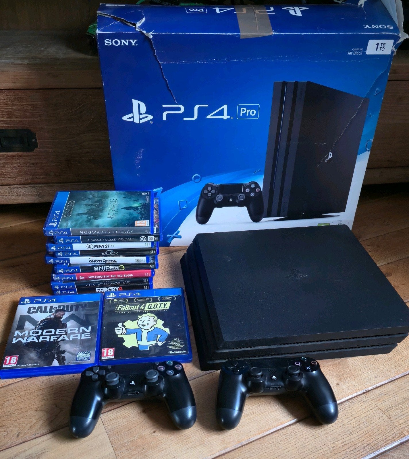 PS 4 Pro 1T, Spelcomputers en Games, Met games, Met 2 controllers, Ophalen of Verzenden, Zo goed als nieuw