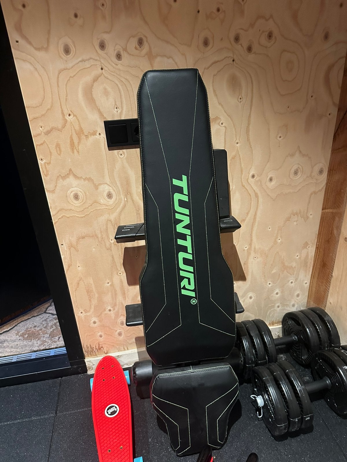 Tunturi fitnessbank + verstelbare dumbbells, Ophalen, Krachtstation
