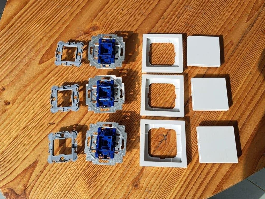 Te koop Gira schakel materiaal, Ophalen of Verzenden, Schakelaar