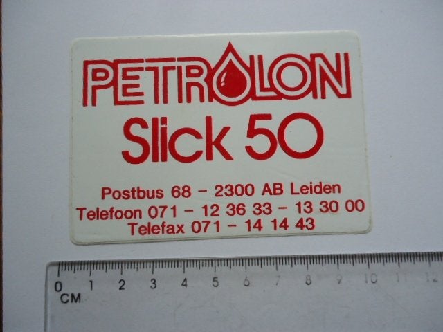 sticker oud Petrolon SLICK 50 Leiden oil olie race retro, Verzenden, Zo goed als nieuw, Bedrijf of Vereniging